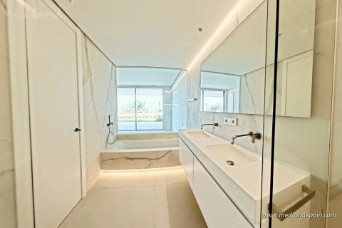 Dzīvoklis pārdošanā Marbella, Malaga, Spānijā 2 istabas, 127 m2 Nr. 178085 - attēls 11