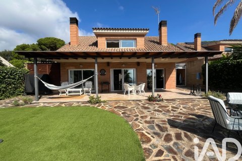 Talo vuokrattavana Arenys de Mar, Barcelona, Espanja, 3 makuuhuonetta, 162 m2 No. 154276 - kuva 28