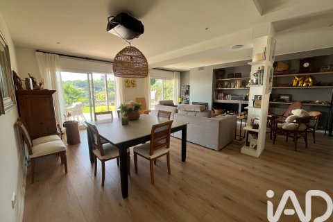 Talo vuokrattavana Arenys de Mar, Barcelona, Espanja, 3 makuuhuonetta, 162 m2 No. 154276 - kuva 10