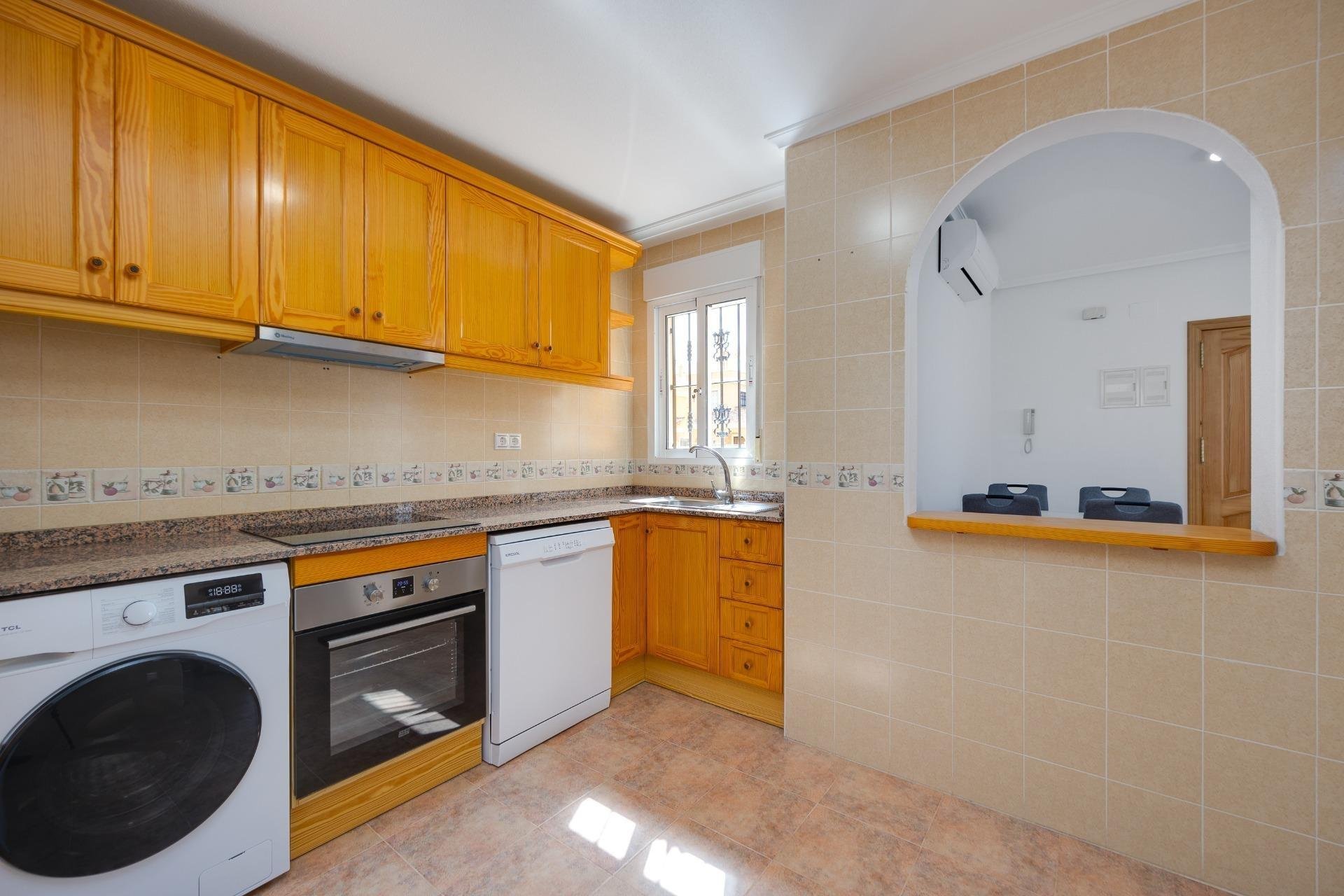 Villa a Algorfa, Alicante, Spagna 3 camere da letto, 103 mq. N° 178174