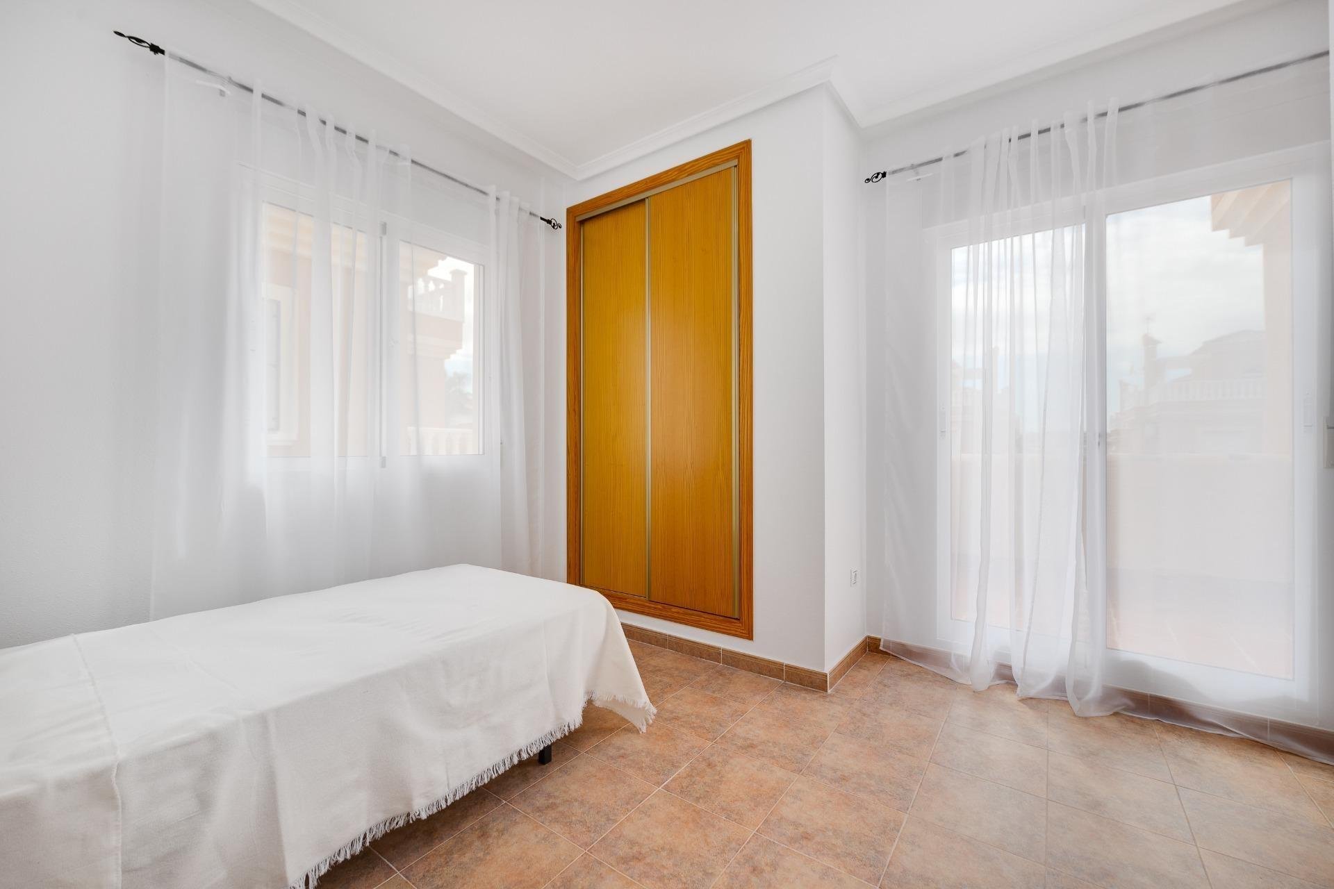 Villa a Algorfa, Alicante, Spagna 3 camere da letto, 103 mq. N° 178174