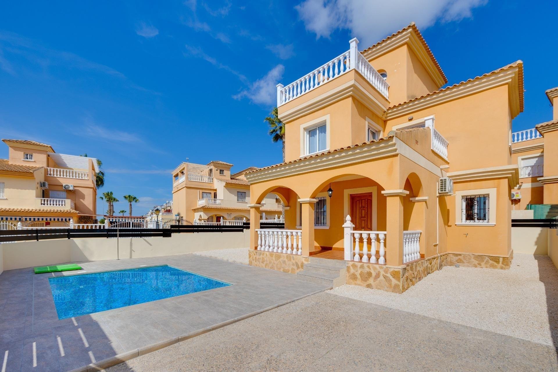Villa a Algorfa, Alicante, Spagna 3 camere da letto, 103 mq. N° 178174