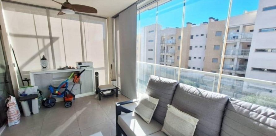 Dzīvoklis Los Dolses, Alicante, Spānijā 2 istabas, 80 m2 Nr. 178177