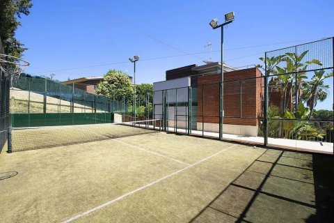 Talo myytävänä Castelldefels, Barcelona, Espanja, 4 makuuhuonetta,  No. 140856 - kuva 7