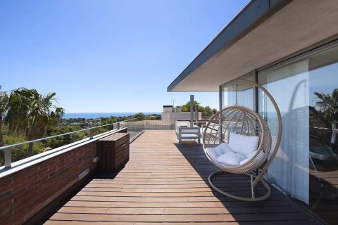 Talo myytävänä Castelldefels, Barcelona, Espanja, 4 makuuhuonetta,  No. 140856 - kuva 13