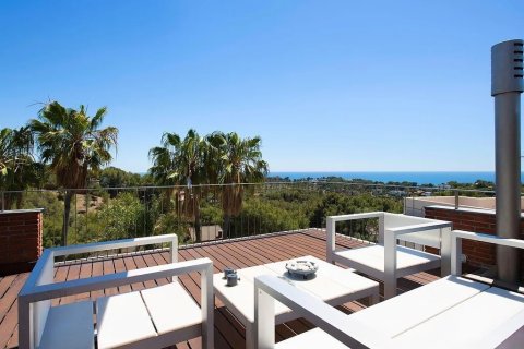 Talo myytävänä Castelldefels, Barcelona, Espanja, 4 makuuhuonetta,  No. 140856 - kuva 12