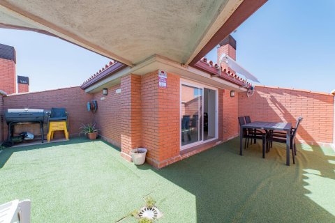 Apartamento en venta en Blanes, Gerona, España 5 dormitorios, No. 140859 - foto 1