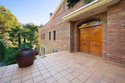 Сasa en venta en Castelldefels, Barcelona, España 5 dormitorios, No. 140858 - foto 25