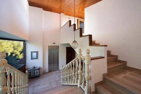 Сasa en venta en Castelldefels, Barcelona, España 5 dormitorios, No. 140858 - foto 22