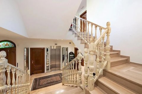 Сasa en venta en Castelldefels, Barcelona, España 5 dormitorios, No. 140858 - foto 11