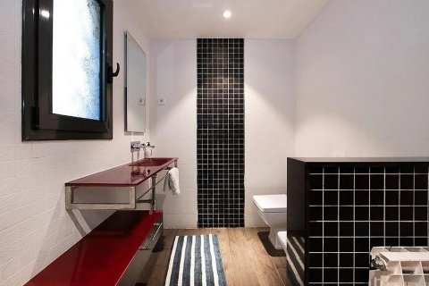 Сasa en venta en Castelldefels, Barcelona, España 5 dormitorios, No. 140858 - foto 14