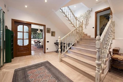 Сasa en venta en Castelldefels, Barcelona, España 5 dormitorios, No. 140858 - foto 6