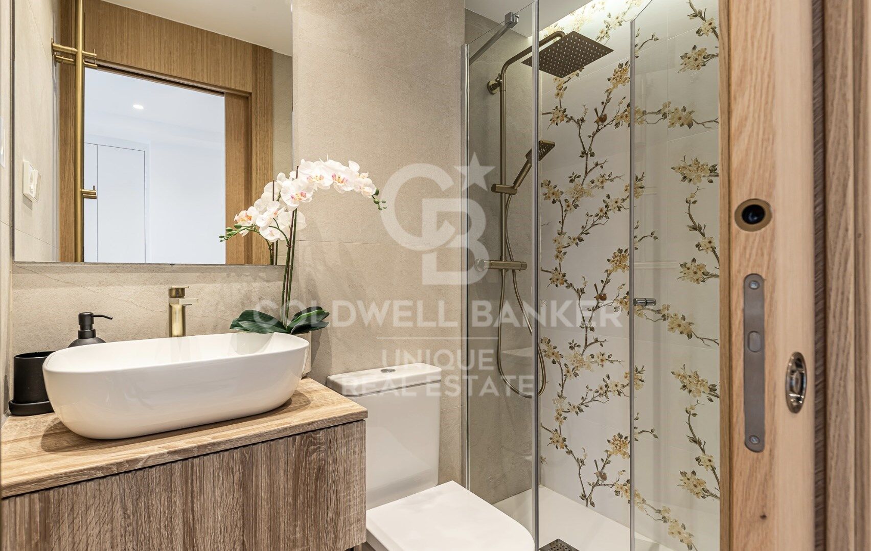 Appartamento a Madrid, Spagna 4 camere da letto, 254 mq. N° 178396