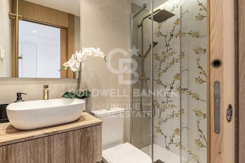 Huoneisto myytävänä Madrid, Espanja, 4 makuuhuonetta, 254 m2 No. 178396 - kuva 8