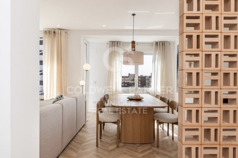 Huoneisto myytävänä Madrid, Espanja, 4 makuuhuonetta, 254 m2 No. 178396 - kuva 6
