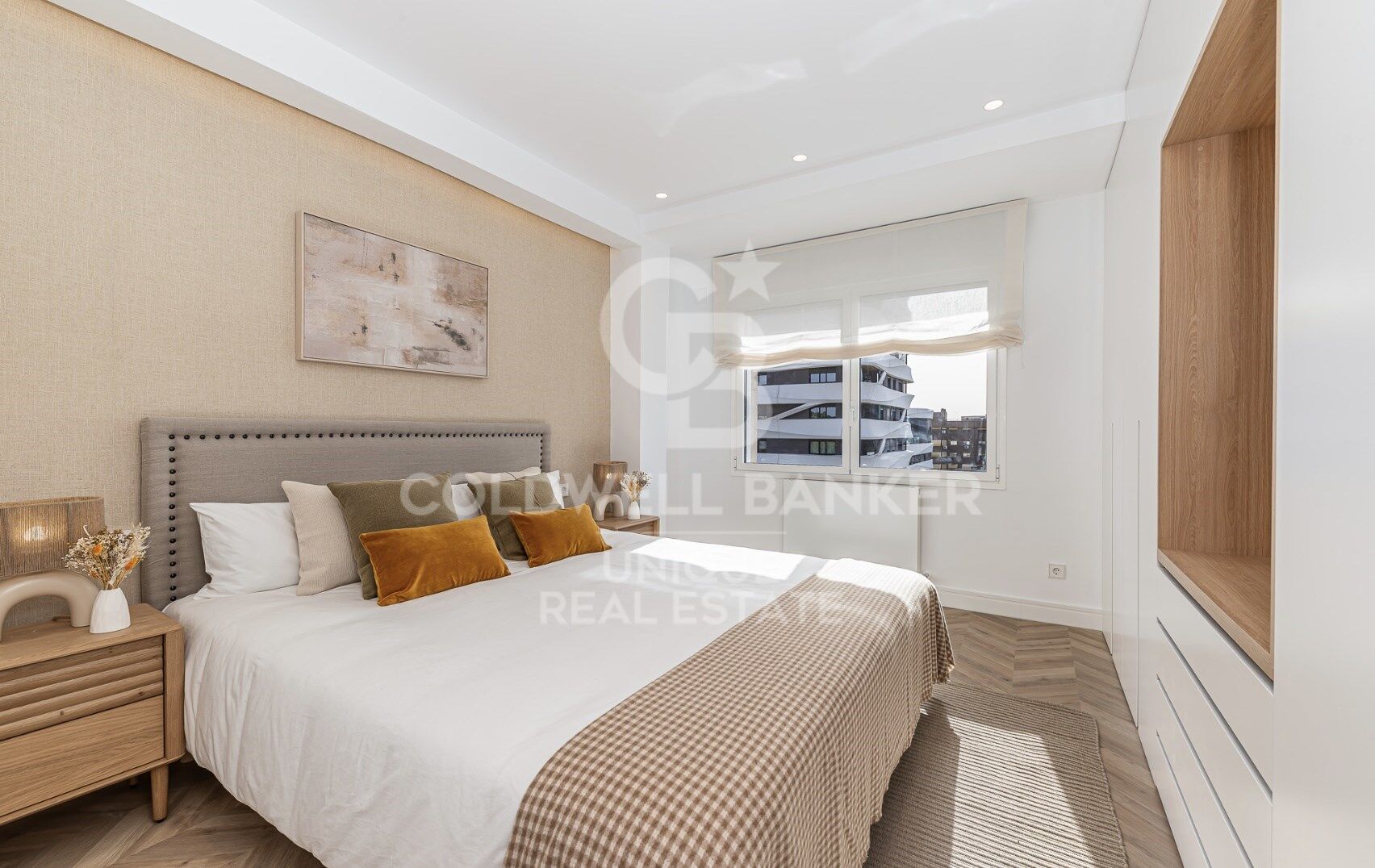 Appartamento a Madrid, Spagna 4 camere da letto, 254 mq. N° 178396
