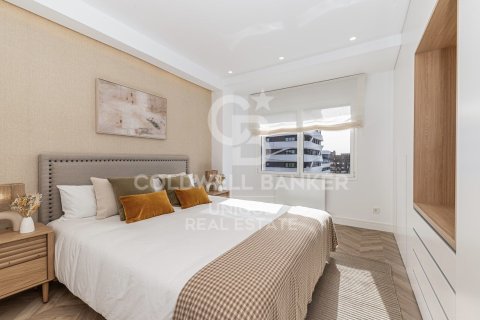 Huoneisto myytävänä Madrid, Espanja, 4 makuuhuonetta, 254 m2 No. 178396 - kuva 7