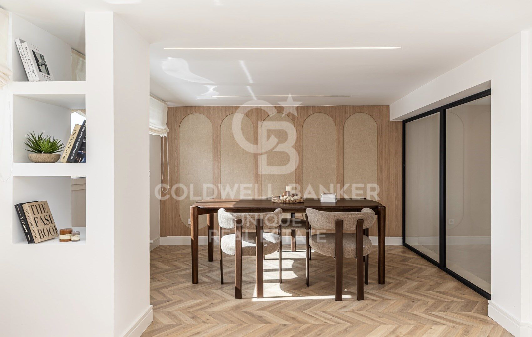 Appartamento a Madrid, Spagna 4 camere da letto, 254 mq. N° 178396