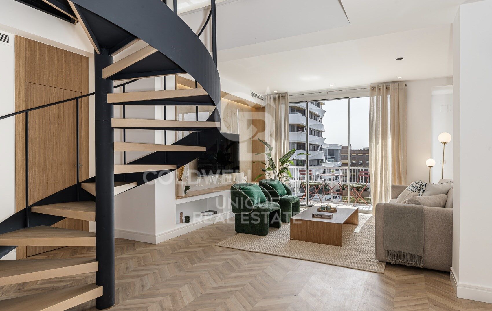 Appartamento a Madrid, Spagna 4 camere da letto, 254 mq. N° 178396