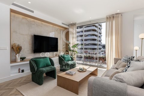 Huoneisto myytävänä Madrid, Espanja, 4 makuuhuonetta, 254 m2 No. 178396 - kuva 2