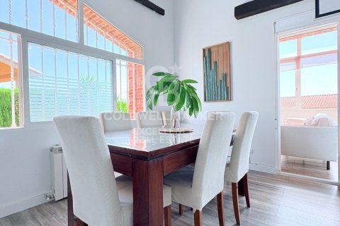 Huvila myytävänä Chiva, Valencia, Espanja, 5 makuuhuonetta, 350 m2 No. 178390 - kuva 17