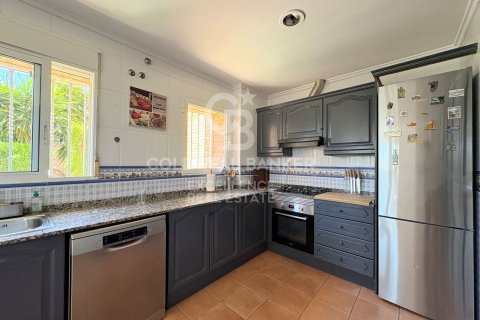 Huvila myytävänä Chiva, Valencia, Espanja, 5 makuuhuonetta, 350 m2 No. 178390 - kuva 24