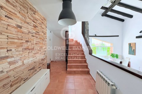 Huvila myytävänä Chiva, Valencia, Espanja, 5 makuuhuonetta, 350 m2 No. 178390 - kuva 11