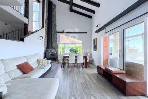 Huvila myytävänä Chiva, Valencia, Espanja, 5 makuuhuonetta, 350 m2 No. 178390 - kuva 3