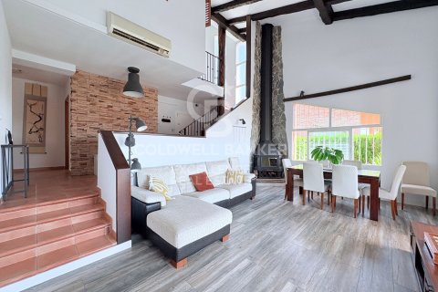 Huvila myytävänä Chiva, Valencia, Espanja, 5 makuuhuonetta, 350 m2 No. 178390 - kuva 13