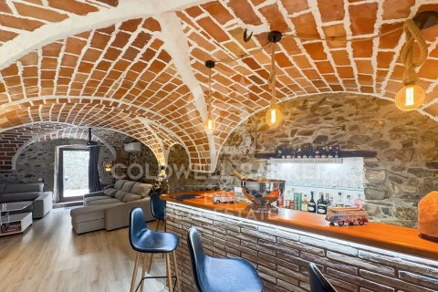 Huvila myytävänä Garriguella, Girona, Espanja, 3 makuuhuonetta, 180 m2 No. 178394 - kuva 21