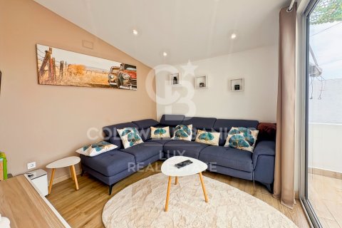 Huvila myytävänä Garriguella, Girona, Espanja, 3 makuuhuonetta, 180 m2 No. 178394 - kuva 4