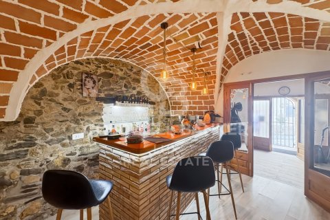 Huvila myytävänä Garriguella, Girona, Espanja, 3 makuuhuonetta, 180 m2 No. 178394 - kuva 19