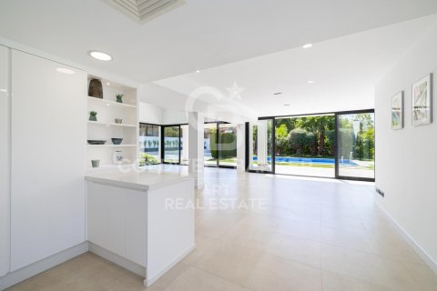Villa till salu i Marbella, Malaga, Spanien 4 sovrum, 388 kvm. Nr. 158139 - foto 6