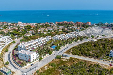 Apartamento en venta en Estepona, Málaga, España 3 dormitorios, 129.72 m2 No. 181528 - foto 7