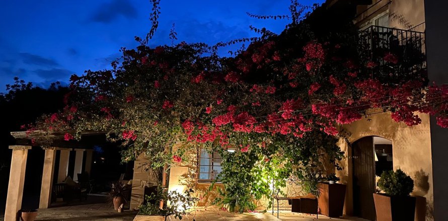 Финка в Манакор, Майорка, Испания 4 спальни, 450м2 №147481