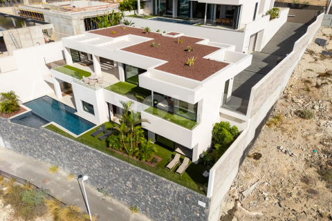 Villa for sale in Tenerife, Spain 3 bedrooms, 609 sq.m. No. 147480 - photo 5