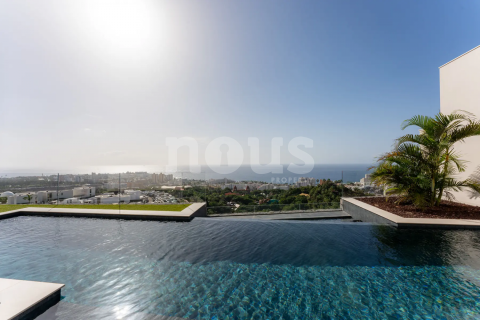 Villa i Tenerife, Spanien 3 sovrum, 609 kvm. Nr. 147480
