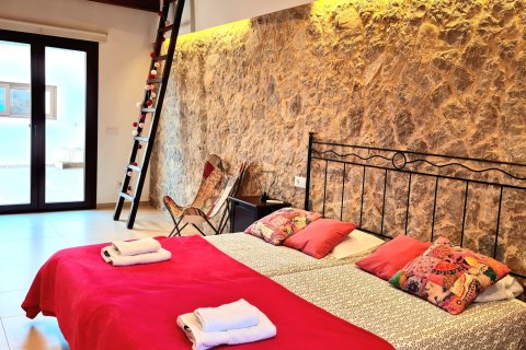 Finca vuokrattavana Inca, Mallorca, Espanja, 5 makuuhuonetta, 375 m2 No. 182699 - kuva 19