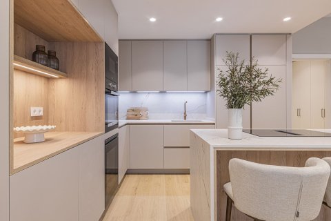 Apartment for sale in Barcelona, Spain 5 bedrooms, 224 sq.m. No. 168975 - photo 15