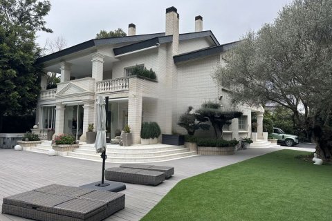 Māja Castelldefels, Barcelona, Spānijā 7 istabas, 642 m2 Nr. 168976