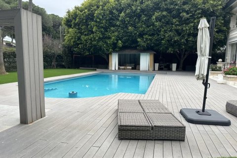 Māja pārdošanā Castelldefels, Barcelona, Spānijā 7 istabas, 642 m2 Nr. 168976 - attēls 3