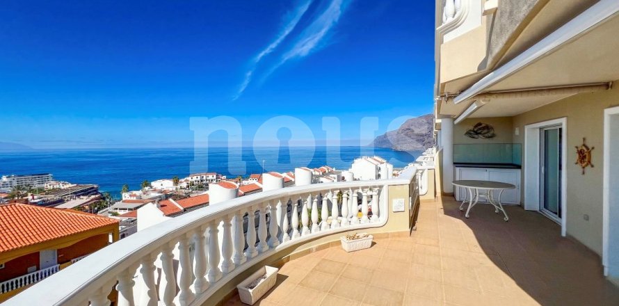 Dzīvoklis Acantilado De Los Gigantes, Tenerife, Spānijā 2 istabas, 125 m2 Nr. 150063