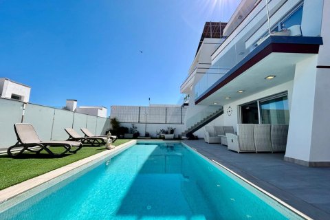 Villa in vendita a Villamartin, Alicante, Spagna 3 camere da letto, 102 mq. N° 161061 - foto 3