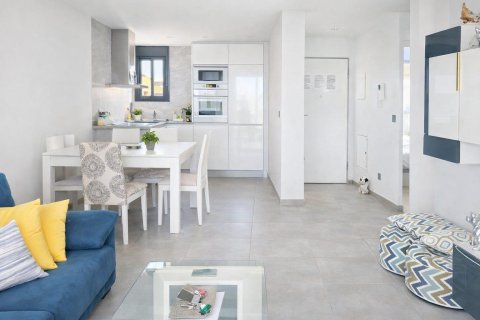 Apartament w Torrevieja, Alicante, Hiszpania 2 sypialnie, 70 mkw. nr 161058 – zdjęcie 3