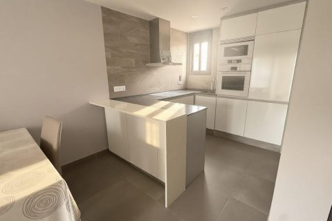 Apartament w Torrevieja, Alicante, Hiszpania 2 sypialnie, 70 mkw. nr 161058 – zdjęcie 2