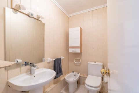 Apartament w Punta Prima, Alicante, Hiszpania 2 sypialnie, 73 mkw. nr 161055 – zdjęcie 11