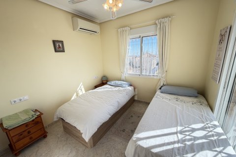 Villa for sale in Villamartin, Alicante, Spain 3 bedrooms, 105 sq.m. No. 161057 - photo 27