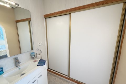 Villa for sale in Villamartin, Alicante, Spain 3 bedrooms, 105 sq.m. No. 161057 - photo 22