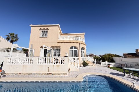 Villa in Villamartin, Alicante, Spain 3 bedrooms, 105 sq.m. No. 161057