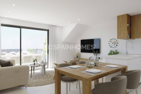 Apartamento en venta Torrevieja, Alicante, España 3 dormitorios, 110 m2 No. 139019 - foto 7